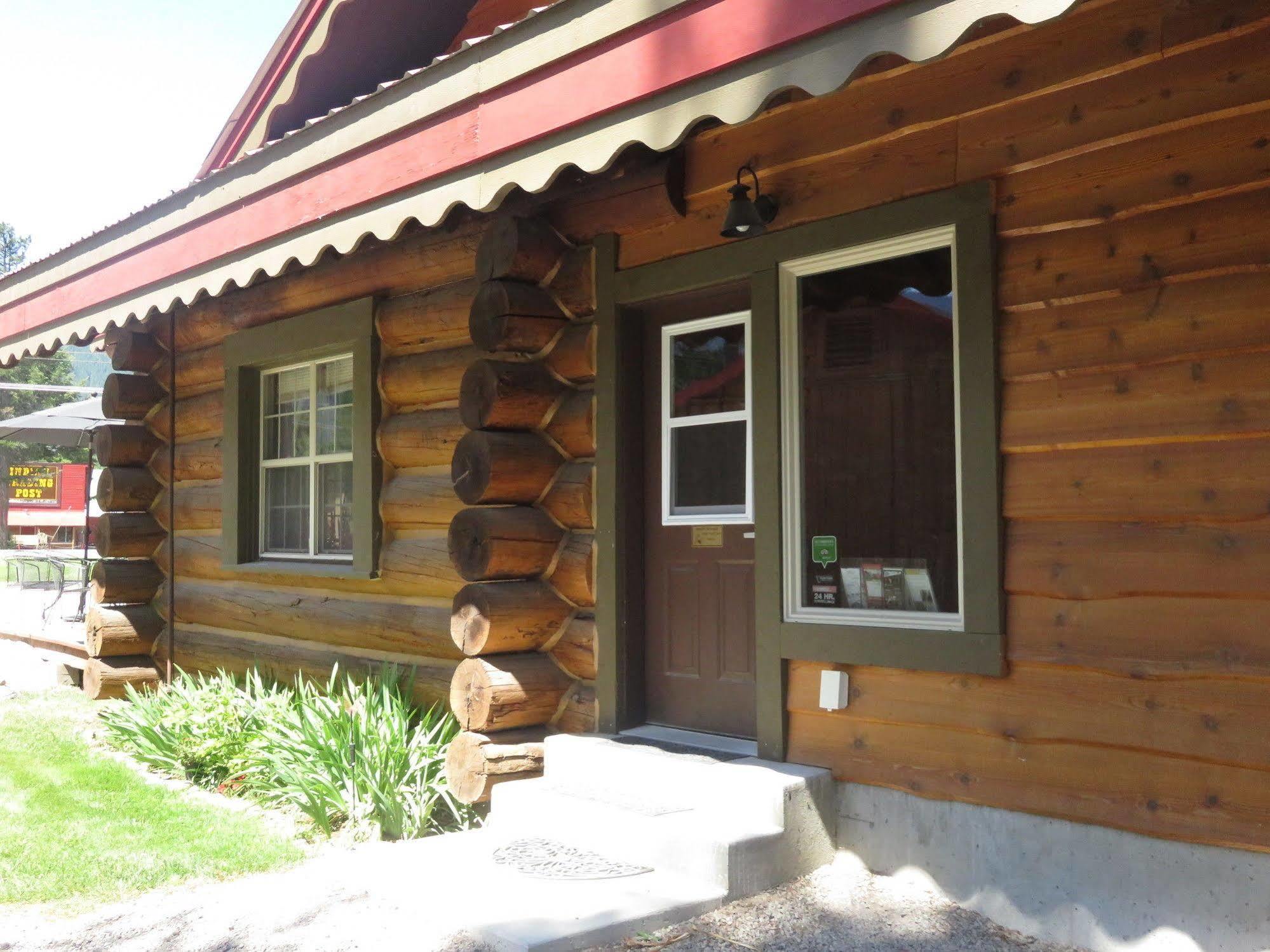 Historic Tamarack Lodge Hungry Horse ภายนอก รูปภาพ